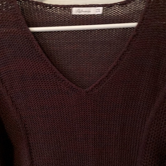 Reitman’s sweater - Picture 2 of 5